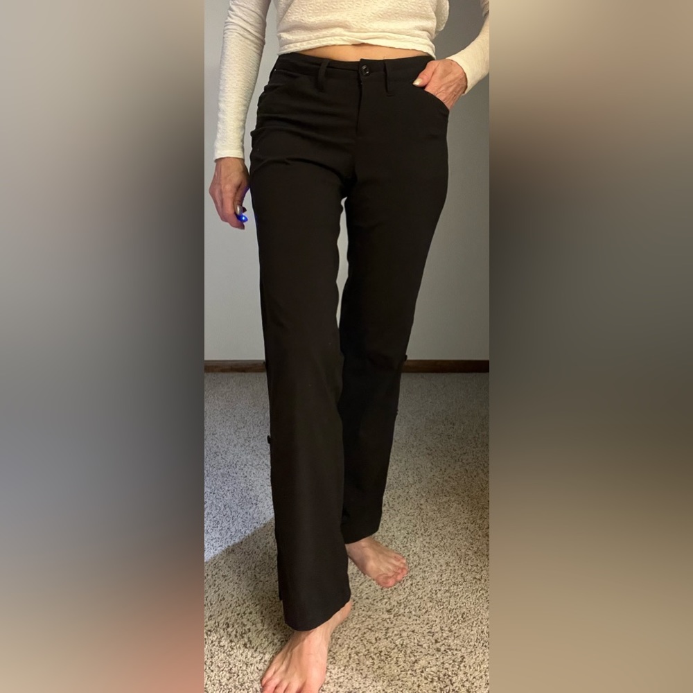 Eddie Bauer lightweight convertible to Capri pants black